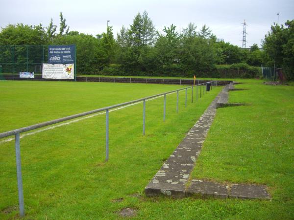 Sportanlage Oberurseler Straße - Oberursel/Taunus-Weißkirchen