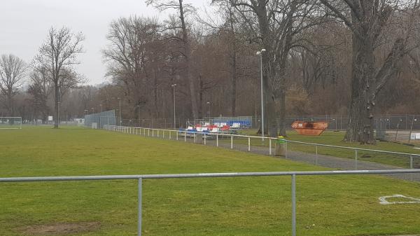 Ernst-Abbe-Sportfeld Platz 2a - Jena