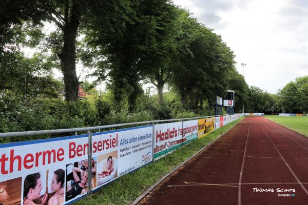 Stadion an der Peldemühle - Esens