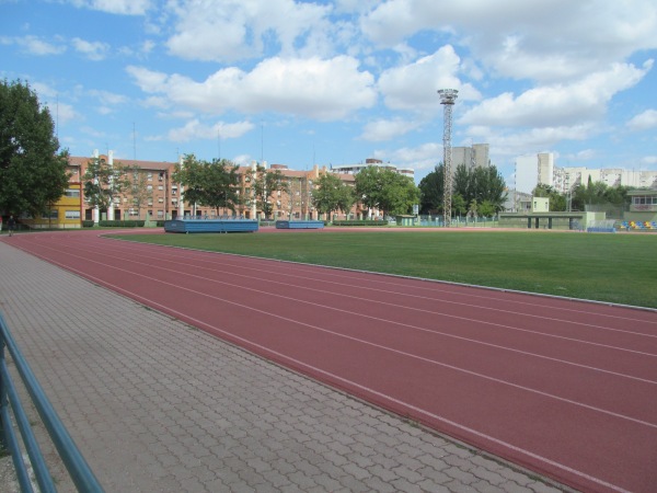 Pista de Atletismo Antonio Fernández Ortiz - Alcalá de Henares, MD