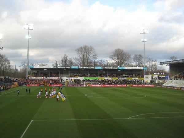 Stedelijk Sportstadion Daknam - Lokeren