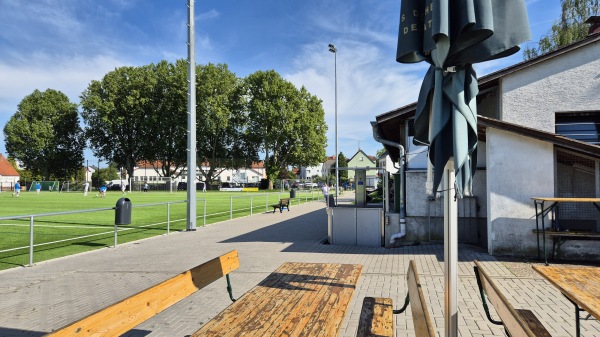 Sportplatz Am Runden Garten - Friedberg/Hessen-Fauerbach