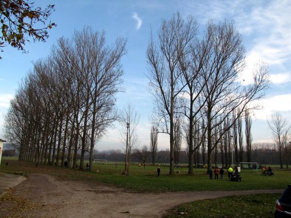 Schulplatz - Laucha/Unstrut-Burgscheidungen
