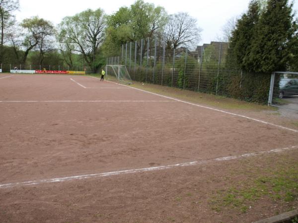 Sportplatz Düssel - Wülfrath-Düssel