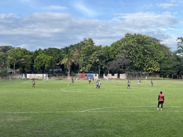 Cancha Deportiva Rafael López - Loma Larga