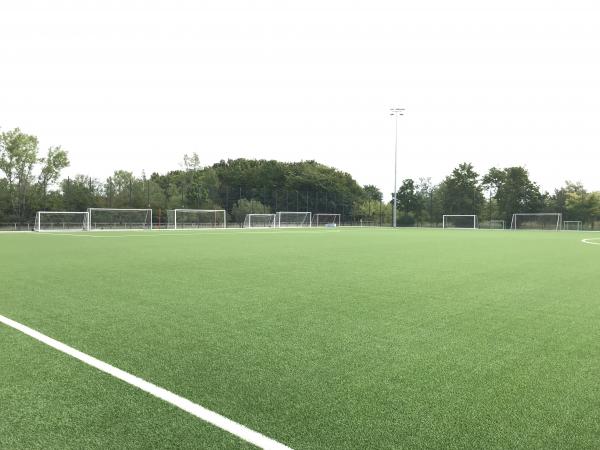 FC Bayern Campus Platz 5 - München-Neuherberg