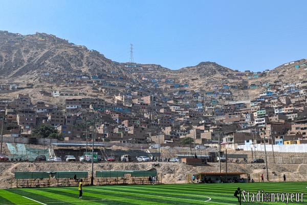 Estadio Hector Chumpitaz Campo anexo - Lima