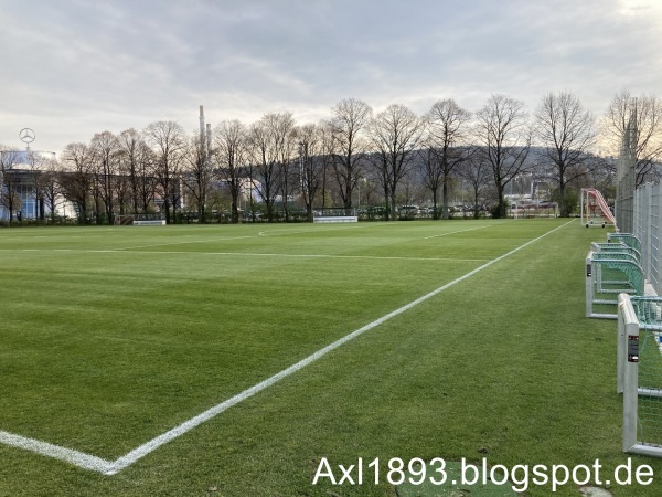 Bezirkssportanlage NeckarPark - Mercedesstraße Platz 3 - Stuttgart-Bad Cannstatt