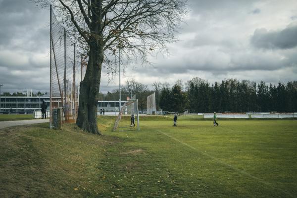 Sportpark Valznerweiher Platz 3 - Nürnberg-Zerzabelshof