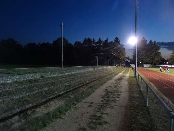 Stadion Waldfrieden - Pfungstadt-Eschollbrücken