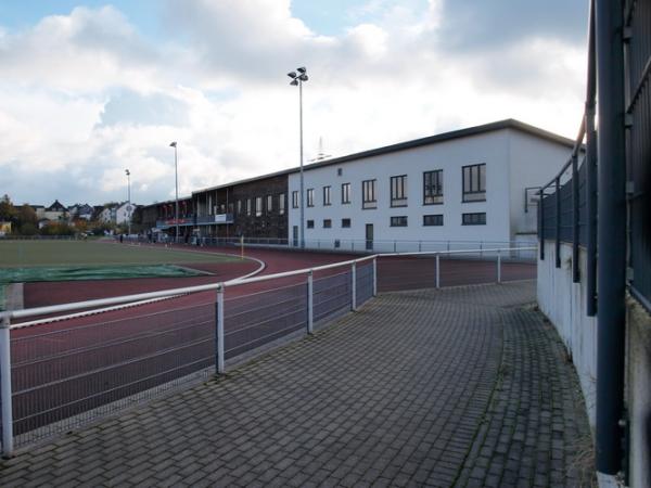 Ernst-Adolf-Sckär-Sportplatz - Velbert-Tönisheide