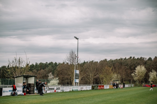 Sportgelände Am Sonnenhügel - Lonnerstadt