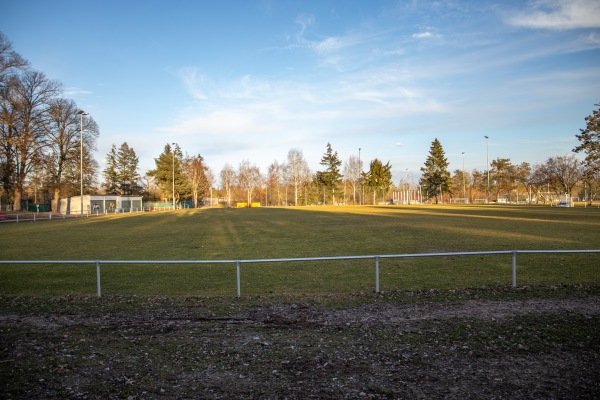 Gustav-Schickedanz-Stadion Nebenplatz 1 - Fürth/Mittelfranken-Oberfürberg