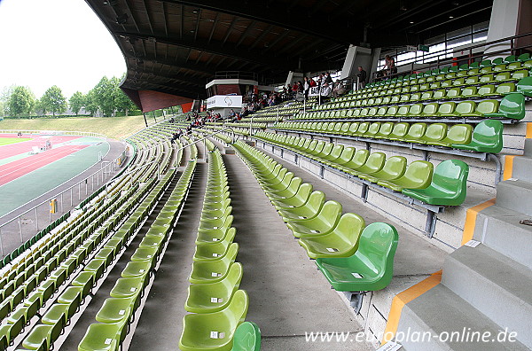 Parkstadion im Sportpark - Baunatal-Altenbauna