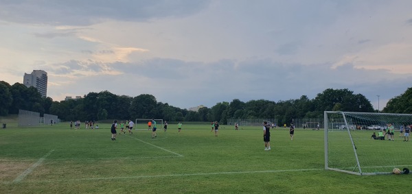 Zentrale Hochschulsportanlage Platz 10 - München-Milbertshofen-Am Hart