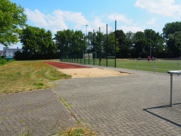 Sportplatz Lippstädter Straße - Dortmund-Körne