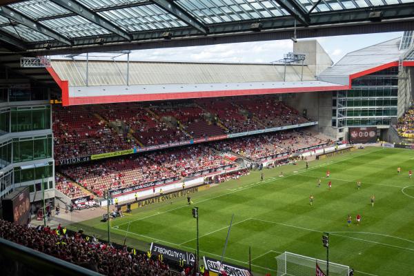 Fritz-Walter-Stadion - Kaiserslautern-Betzenberg