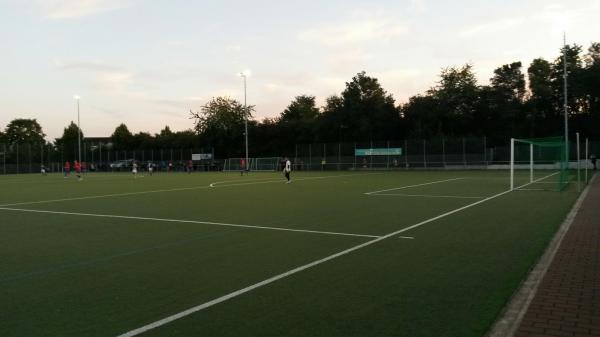 Sportanlage Am Hopfenbrunnen Platz 2 - Frankfurt/Main-Kalbach