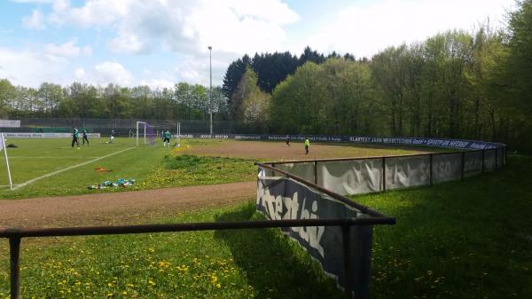 Straußenfarm Stadion - Wermelskirchen-Dabringhausen