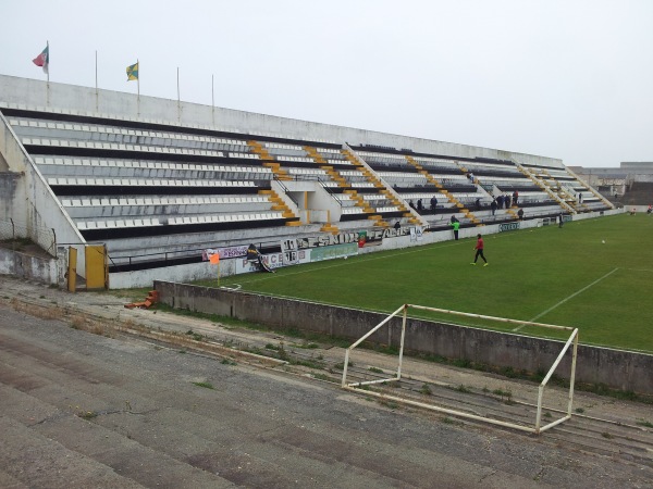Estádio Comendador Manuel de Oliveira Violas - Espinho