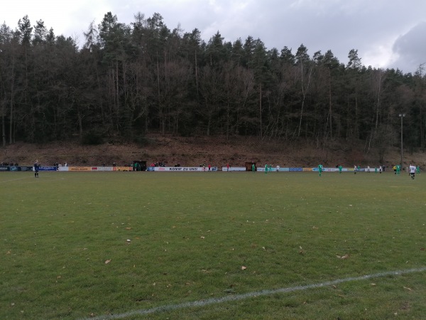 Sportplatz Hassenberg - Sonnefeld-Hassenberg