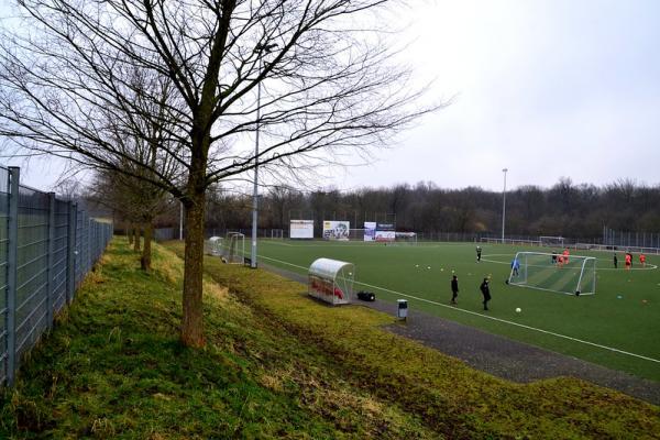 Sportplatz Flughafenstraße - Troisdorf-Altenrath