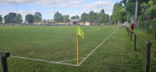 Sportanlage Am Unteren Griesweg Platz 2 - Lustadt-Auf der Büsche