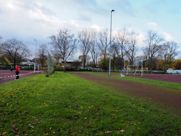 Bezirkssportanlage Lohberg Zum Fischerbusch (alt) - Dinslaken-Lohberg