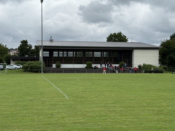 Sportplatz an der Erpftalhalle - Sonnenbühl-Erpfingen