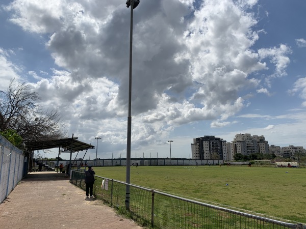 Maccabi Shaarayim Stadion - Rehovot