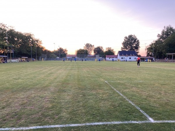 Felsőpakonyi Sportpálya - Felsőpakony