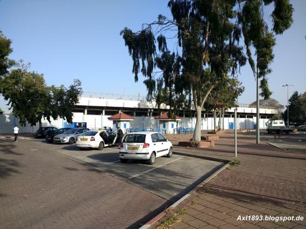 Zafririm Holon Stadium - Holon