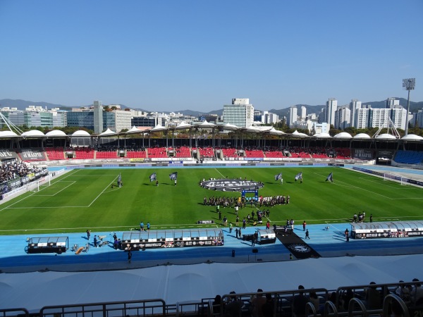 Seongnam Tancheon Stadium - Seongnam